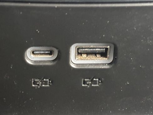 Used 2025 GMC Sierra 2500 Denali Ultimate image 6