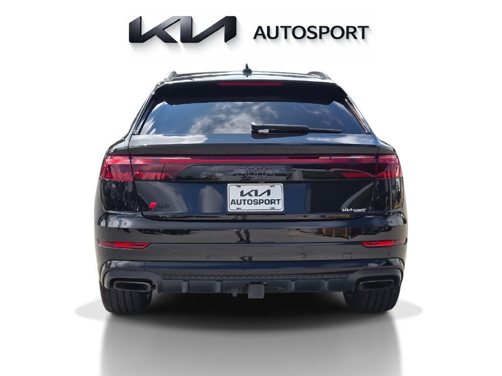 Used 2025 Audi Q8 Prestige AWD/4WD image 9