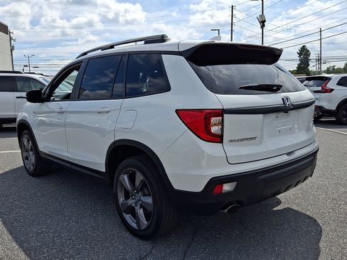 Certified 2021 Honda Passport Touring image 4