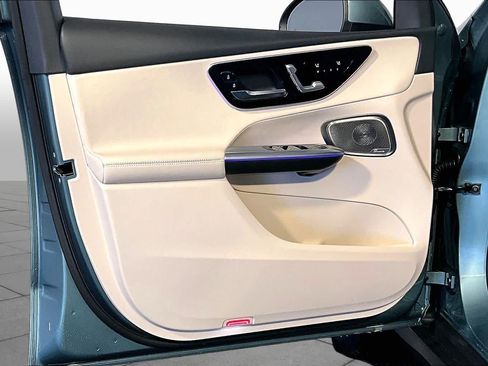 New 2026 Mercedes-Benz GLC 300 4MATIC image 11