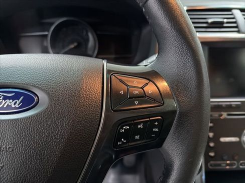 Used 2016 Ford Explorer Limited w/ Equipment Group 301A image 7