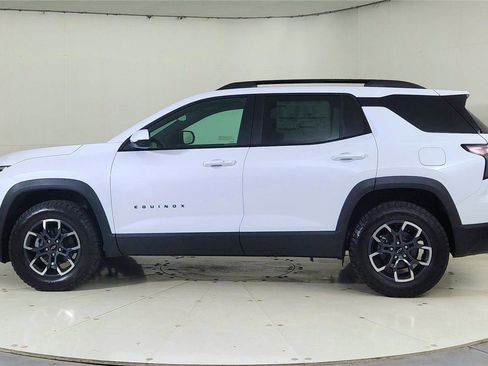 New 2026 Chevrolet Equinox ACTIV w/ Convenience Package III image 4