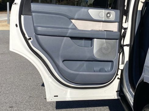 Used 2021 Lincoln Navigator Black Label image 38