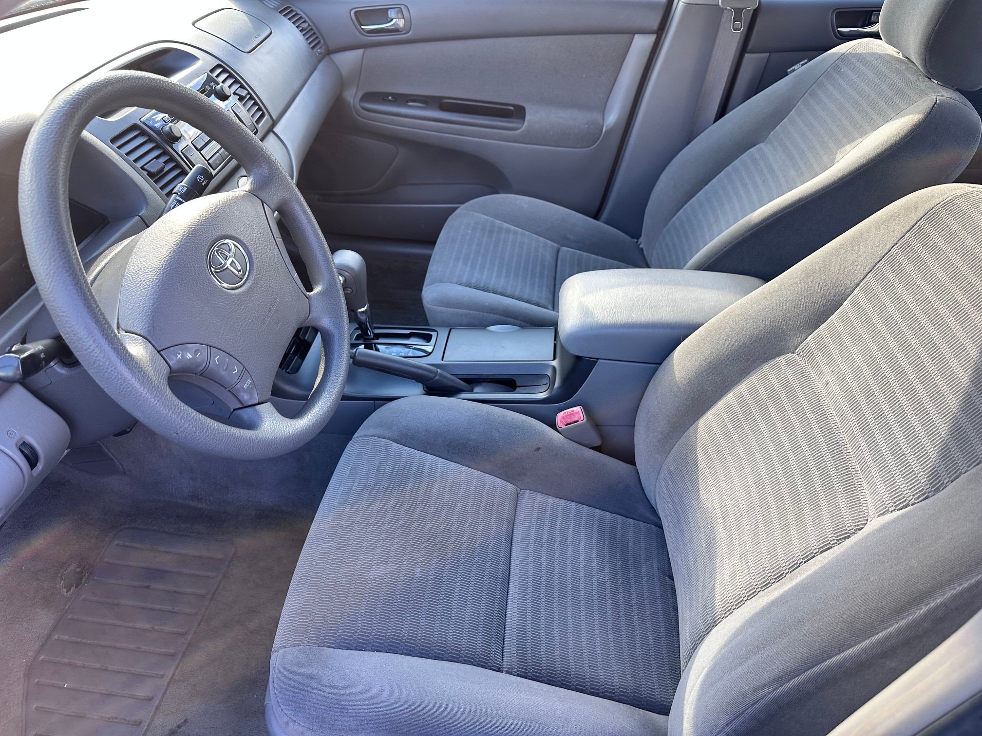 Used 2005 Toyota Camry LE FWD image 5
