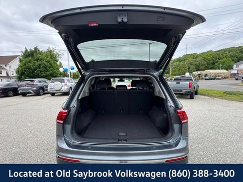 Certified 2024 Volkswagen Tiguan SE AWD/4WD image 20