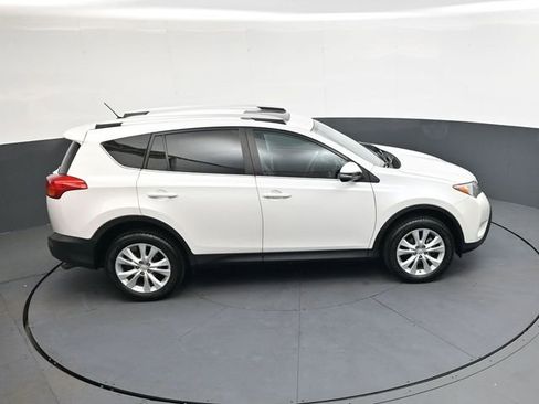 Used 2014 Toyota RAV4 Limited w/ Technology Package image 21