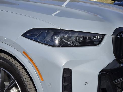 New 2026 BMW X5 xDrive50e w/ M Sport Package image 8