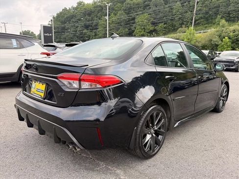 Used 2023 Toyota Corolla SE FWD image 12