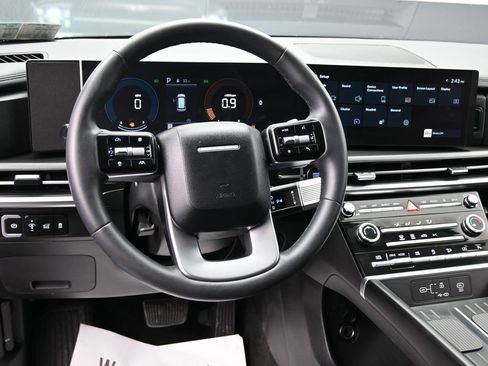 Used 2024 Hyundai Santa Fe SE image 31