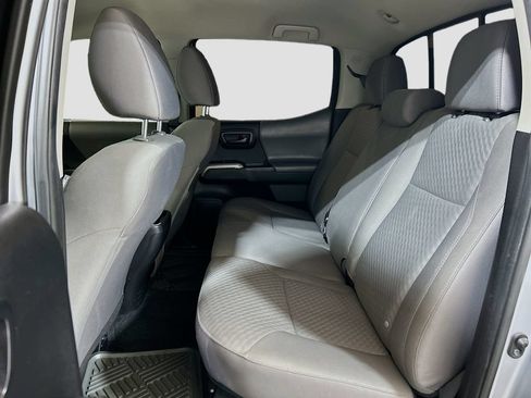 Used 2022 Toyota Tacoma SR5 AWD/4WD image 20