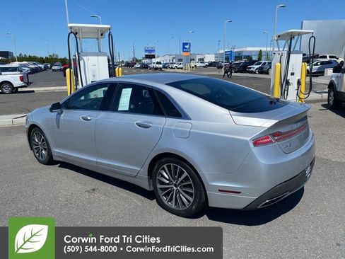 Used 2017 Lincoln MKZ Select w/ Select Plus Package AWD/4WD image 5