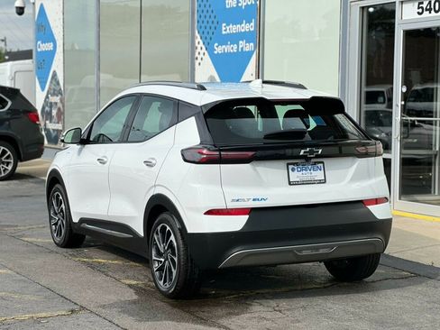 Used 2022 Chevrolet Bolt EUV Premier w/ Sun & Sound Package image 36