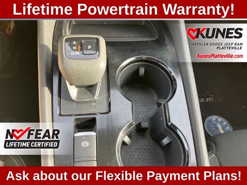 Used 2023 Nissan Rogue S image 23