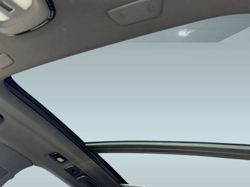 Certified 2024 Volvo XC60 B5 Ultimate image 15