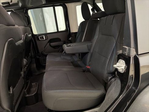Used 2025 Jeep Wrangler Unlimited Rubicon 4xe w/ Safety Group AWD/4WD image 21