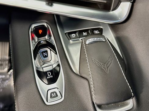 Used 2020 Chevrolet Corvette Stingray Preferred Cpe w/ 2LT Preferred Equipment Group RWD image 19