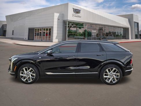New 2026 Cadillac Optiq Luxury 1 RWD image 3