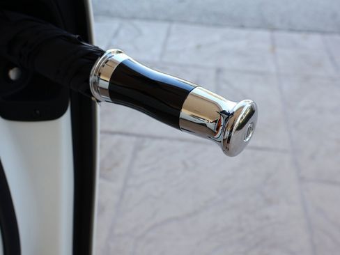 Used 2022 Rolls-Royce Ghost image 17