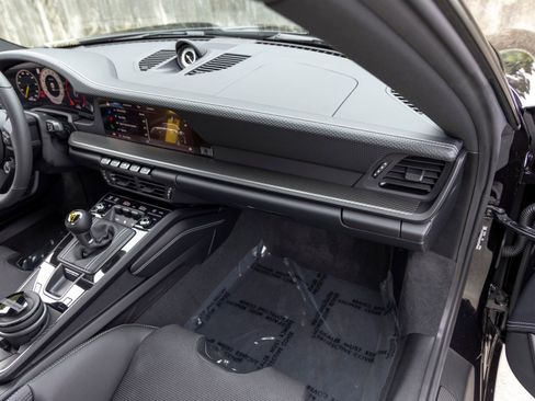 Certified 2026 Porsche 911 GT3 RWD image 63