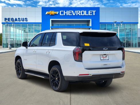 Used 2025 Chevrolet Tahoe LS RWD image 4
