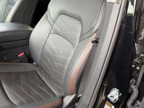 Used 2025 Nissan Pathfinder Platinum w/ Cargo Package FWD image 8