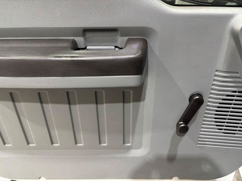 Used 2013 Ford F250 XL RWD image 14