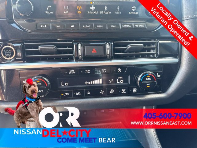 Used 2024 Nissan Pathfinder SL w/ SL Premium Package FWD image 24