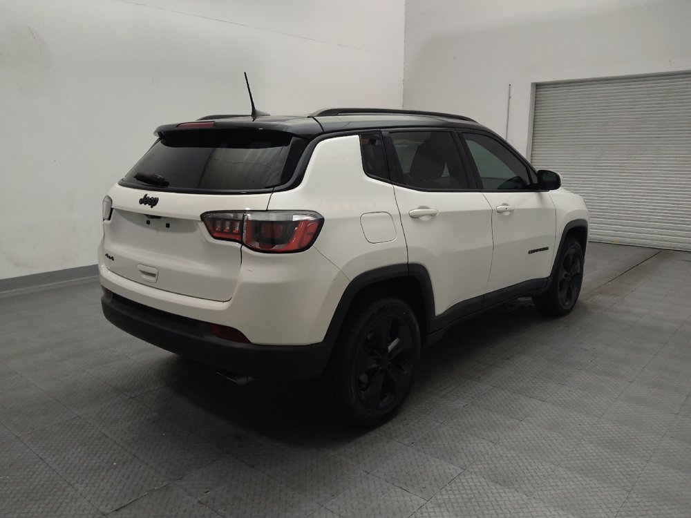 Used 2018 Jeep Compass Latitude w/ Popular Equipment Group AWD/4WD image 9