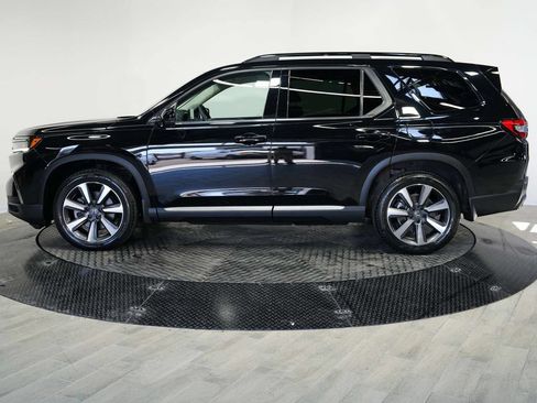 Used 2025 Honda Pilot Elite image 4