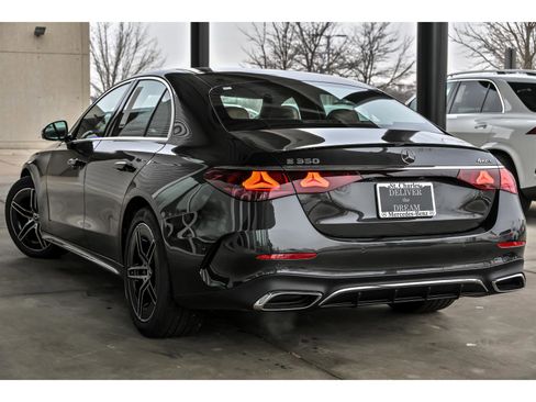 New 2026 Mercedes-Benz E 350 4MATIC Sedan image 4