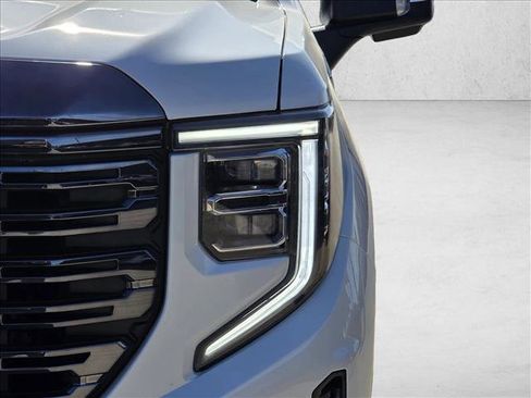 Used 2024 GMC Sierra 1500 Denali Ultimate image 10