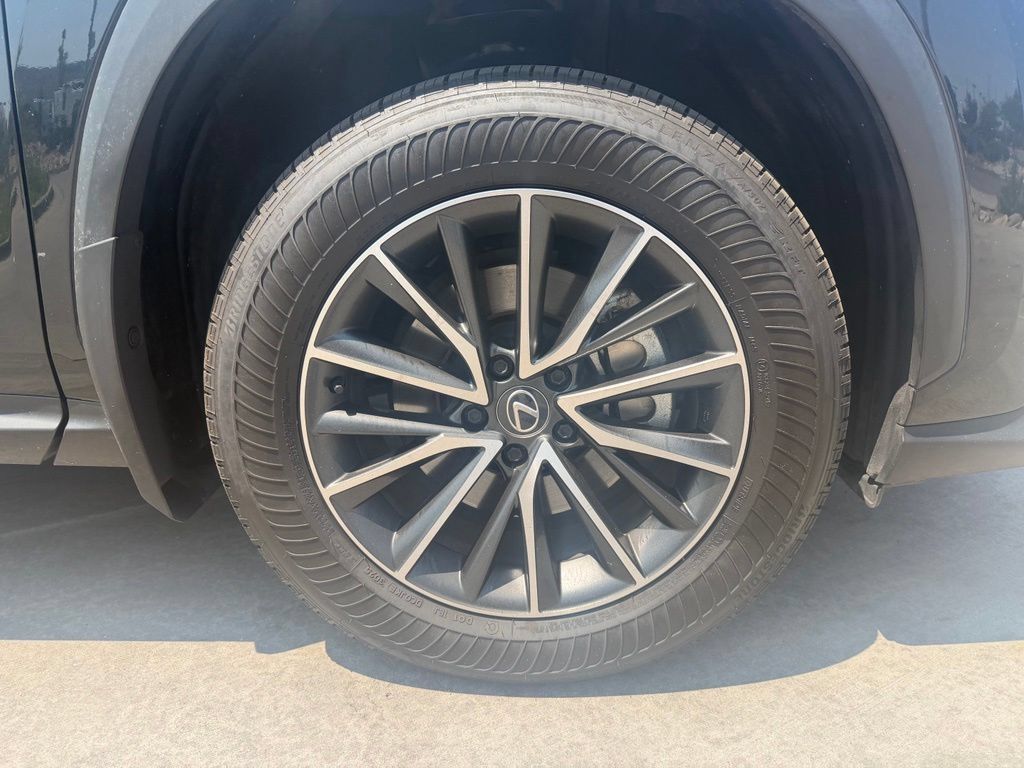 Used 2024 Lexus NX 350h AWD image 32