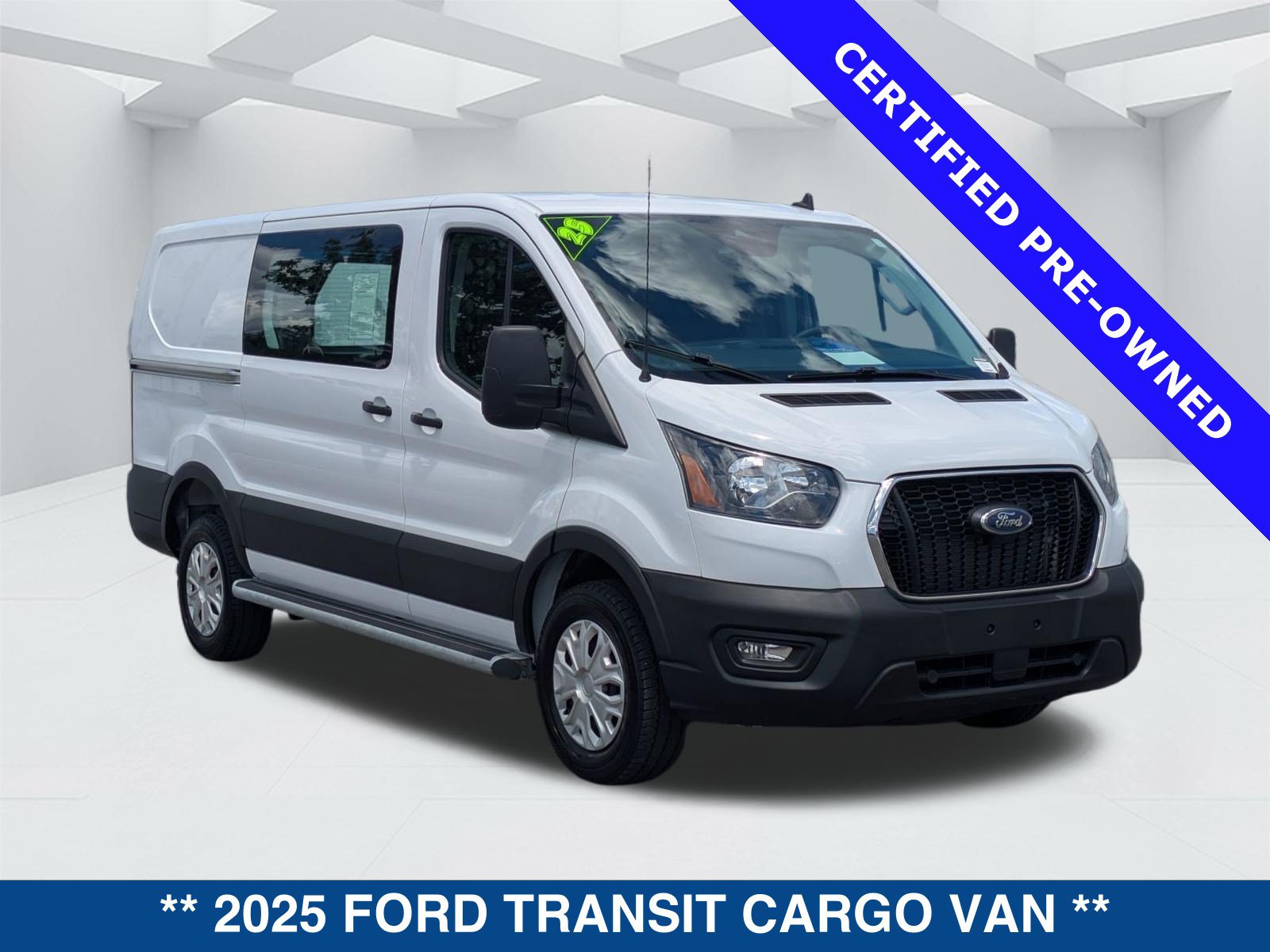 Certified 2025 Ford Transit 250 Low Roof w/ Exterior Upgrade Package RWD image 4