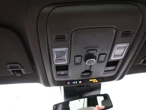 Used 2025 Chevrolet Tahoe Z71 w/ Z71 Off-Road Package AWD/4WD image 12