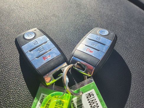 Used 2020 Kia Sportage SX image 36