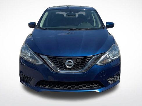 Used 2017 Nissan Sentra S image 2