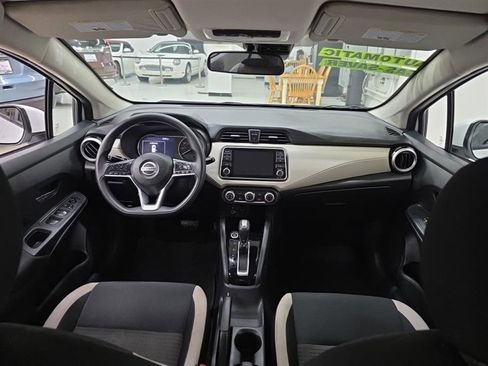 Used 2021 Nissan Versa SV image 10