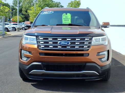 Used 2017 Ford Explorer Limited AWD/4WD image 2