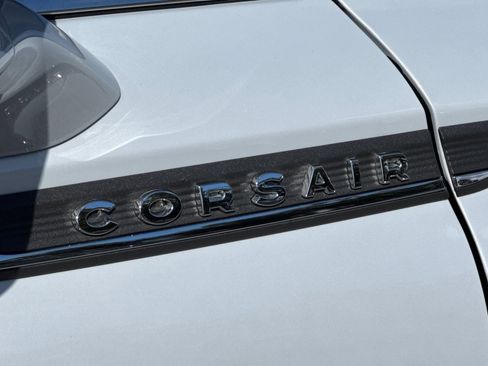 Used 2025 Lincoln Corsair AWD w/ Equipment Group 101A image 27