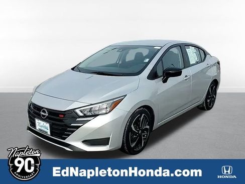 Used 2024 Nissan Versa SR image 1