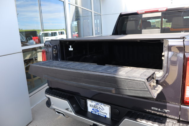 Used 2024 GMC Sierra 1500 SLT w/ SLT Premium Plus Package AWD/4WD image 15