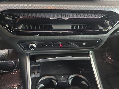 New 2026 BMW 330i xDrive 330i xDrive w/ Premium Package image 24