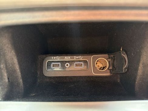 Used 2019 Jeep Grand Cherokee Altitude image 31