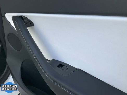 Used 2021 Tesla Model Y Long Range image 62