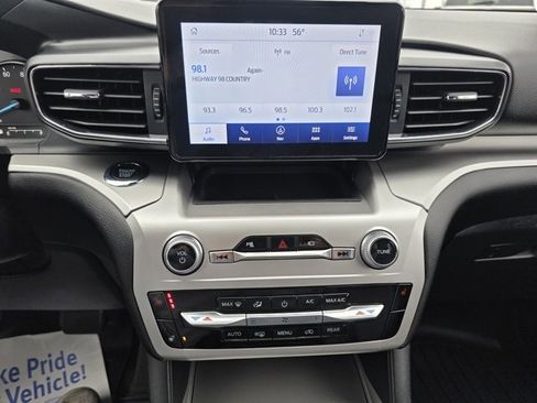 Used 2022 Ford Explorer XLT w/ Equipment Group 202A image 23