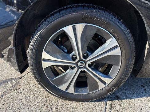 Used 2022 Nissan Leaf SV Plus image 30