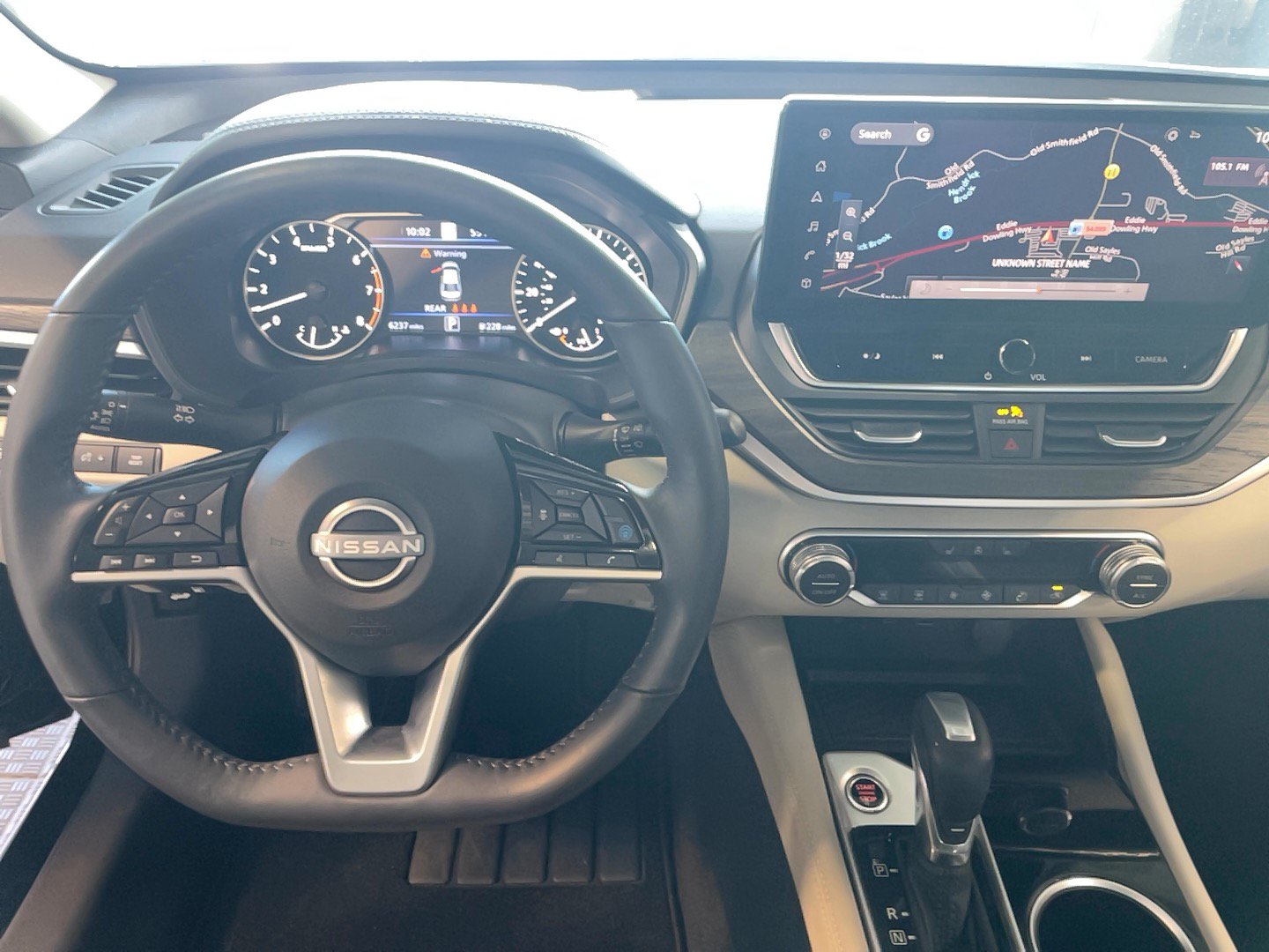Used 2025 Nissan Altima 2.5 SL AWD/4WD image 19