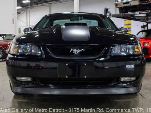 Used 2004 Ford Mustang Mach 1 RWD image 12