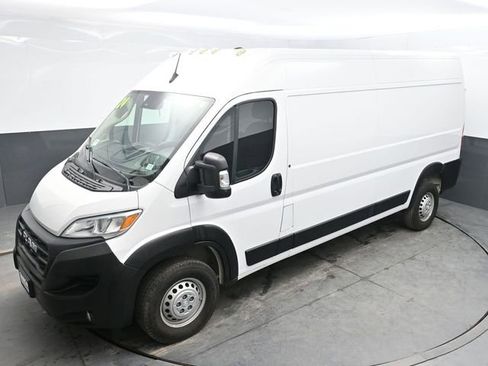 Used 2024 RAM ProMaster 2500 w/ Convenience Group FWD image 28