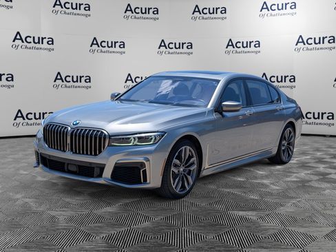 Used 2022 BMW M760i xDrive w/ Luxury Rear Seating Package AWD/4WD image 4
